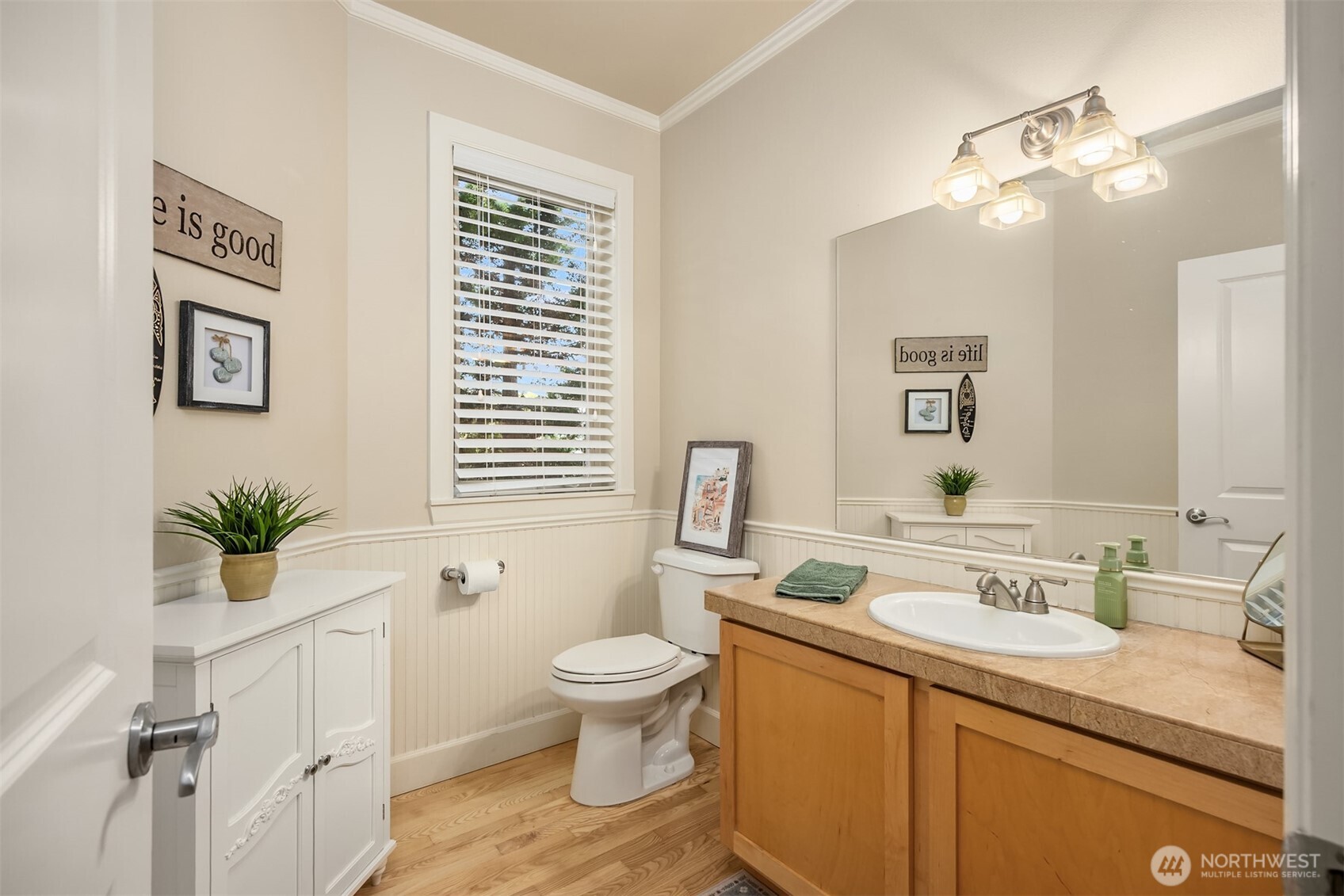 23475 Warwick Place NW