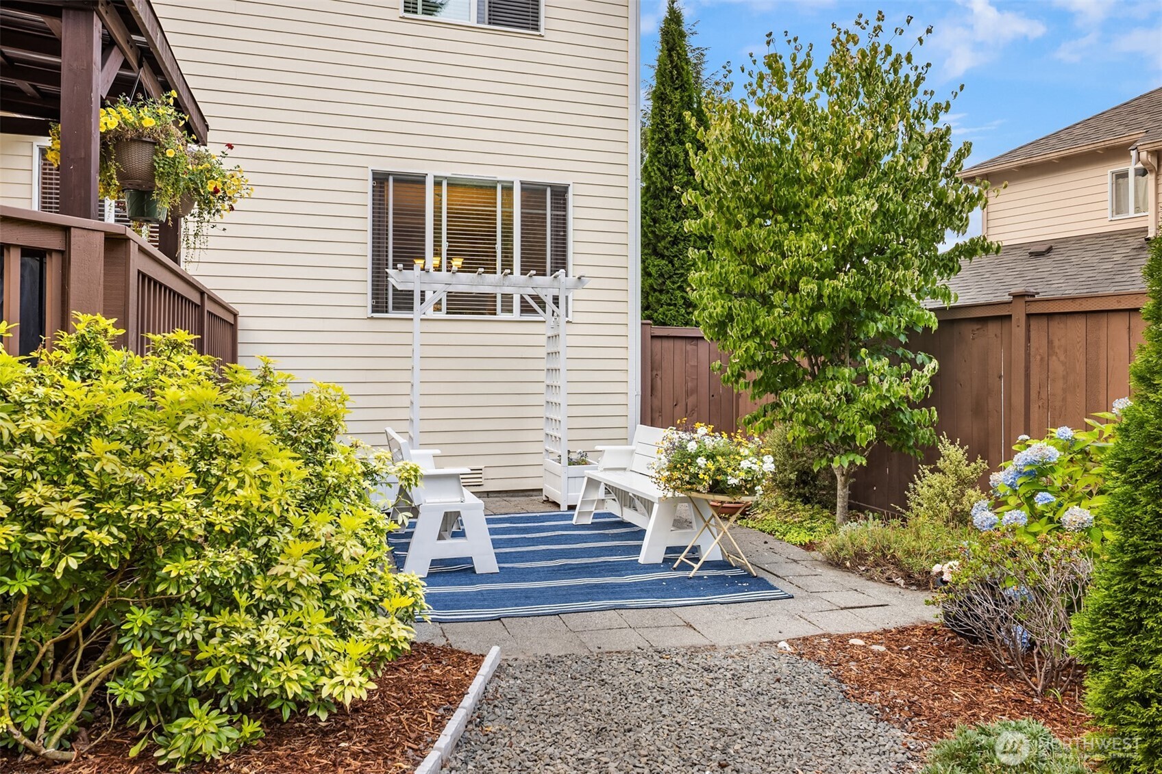 23475 Warwick Place NW