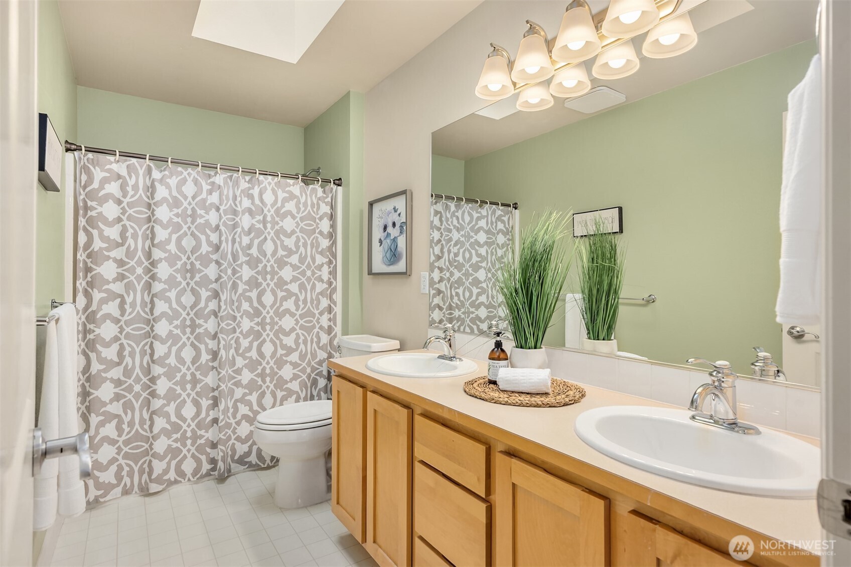 23475 Warwick Place NW