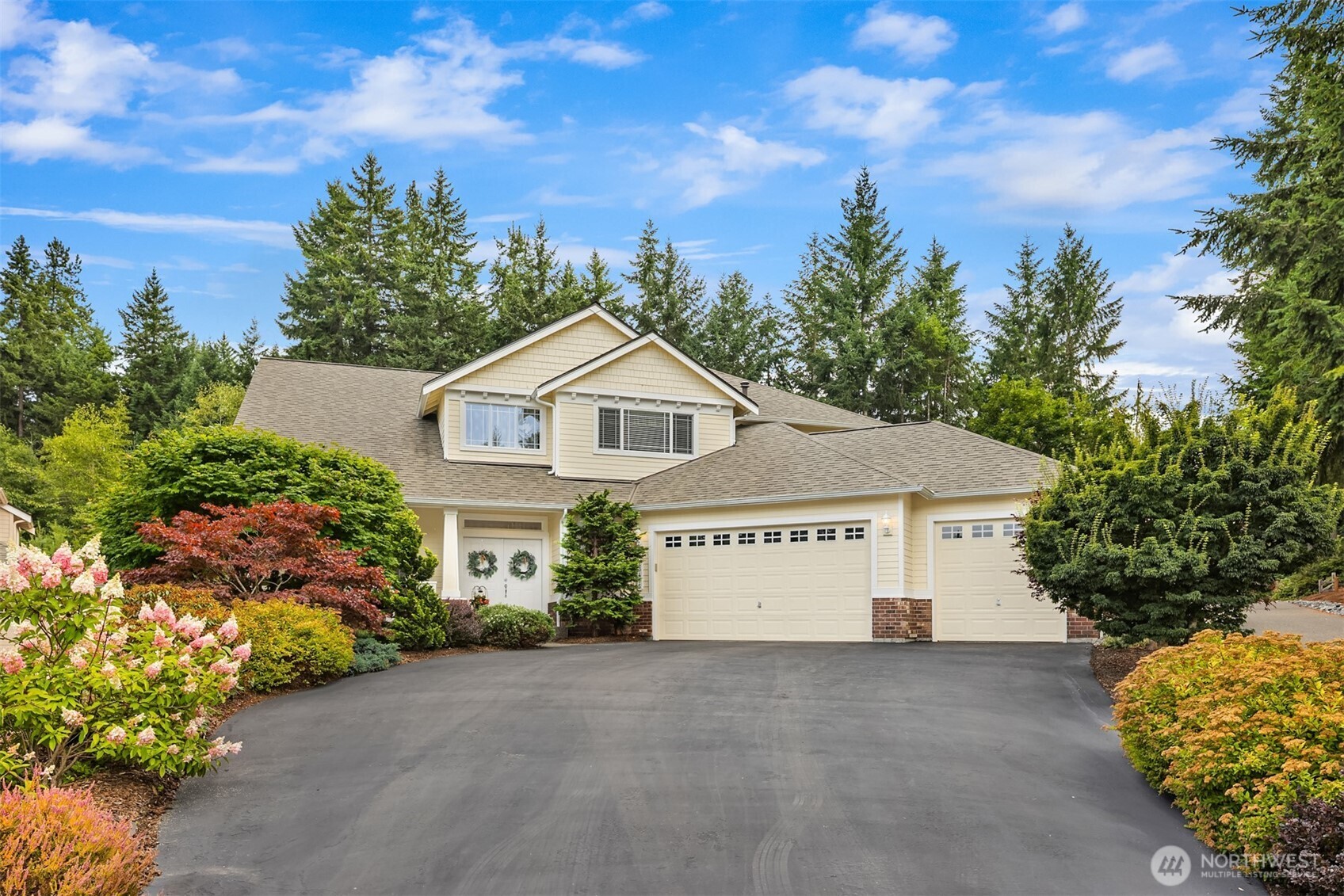 23475 Warwick Place NW