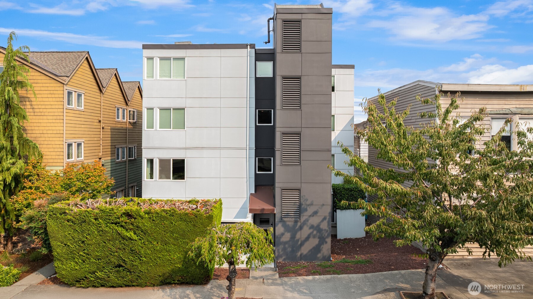 1512 California Avenue SW Unit: 202