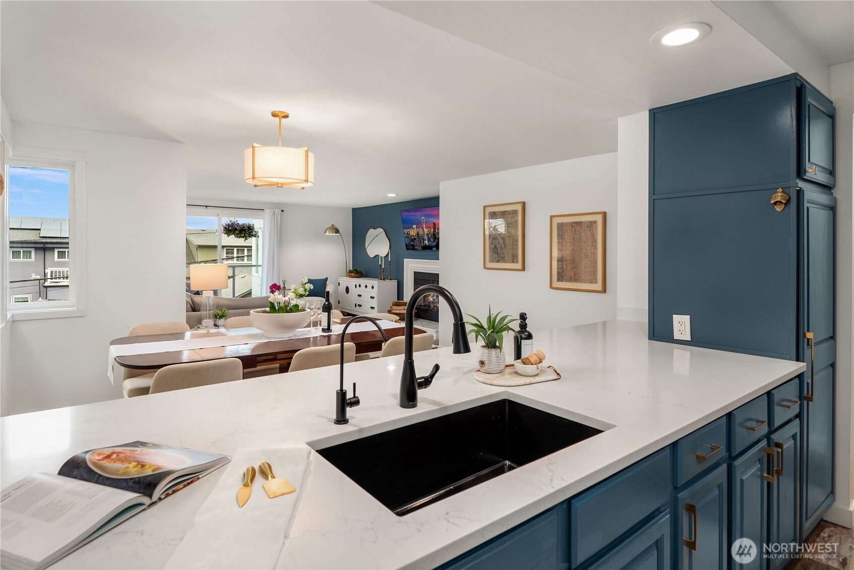 1512 California Avenue SW Unit: 202