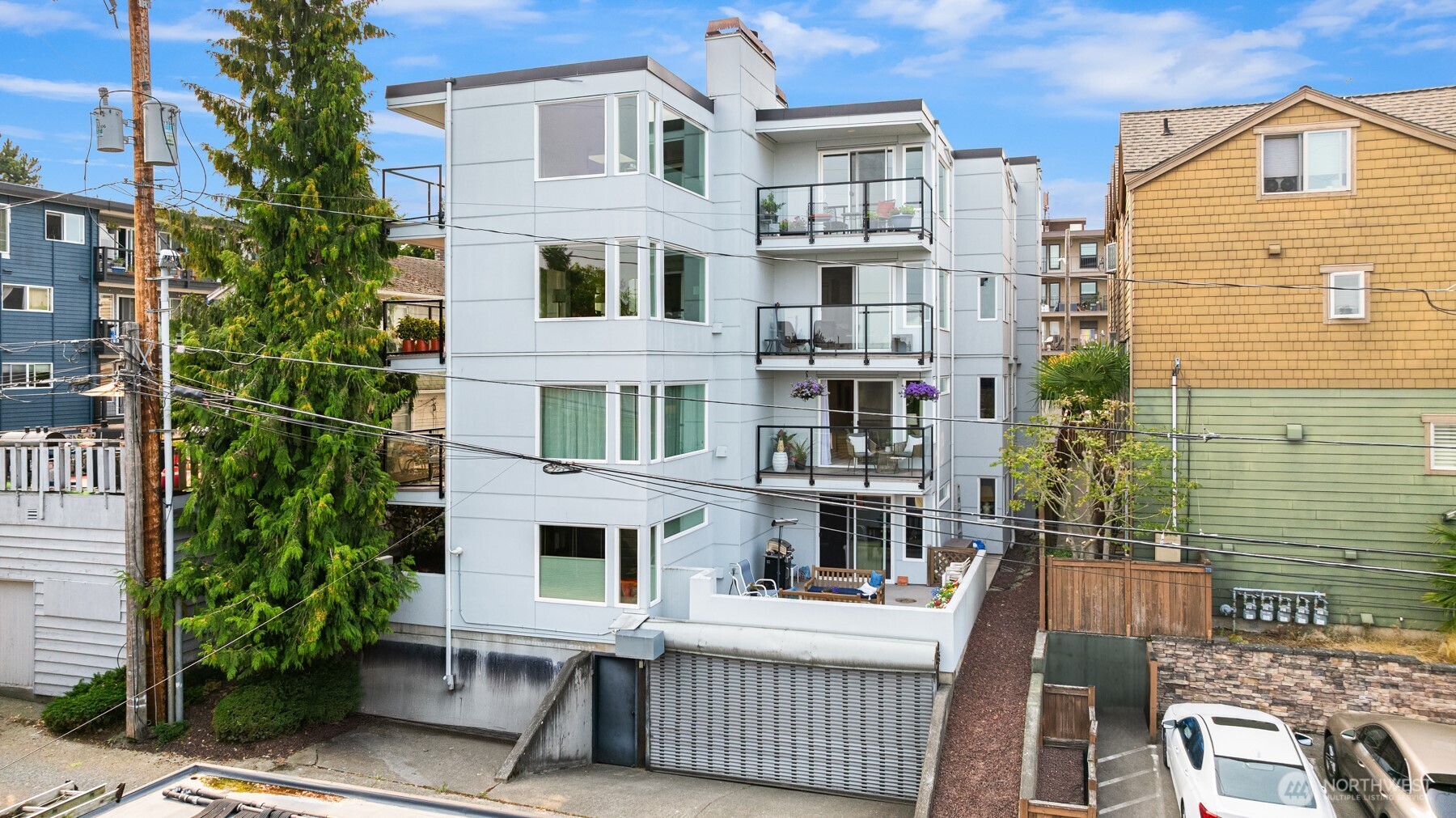 1512 California Avenue SW Unit: 202