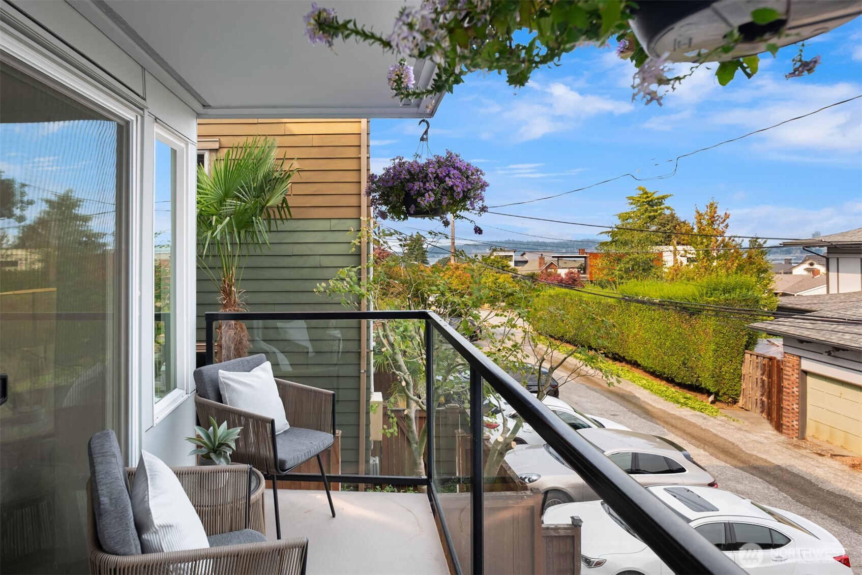 1512 California Avenue SW Unit: 202