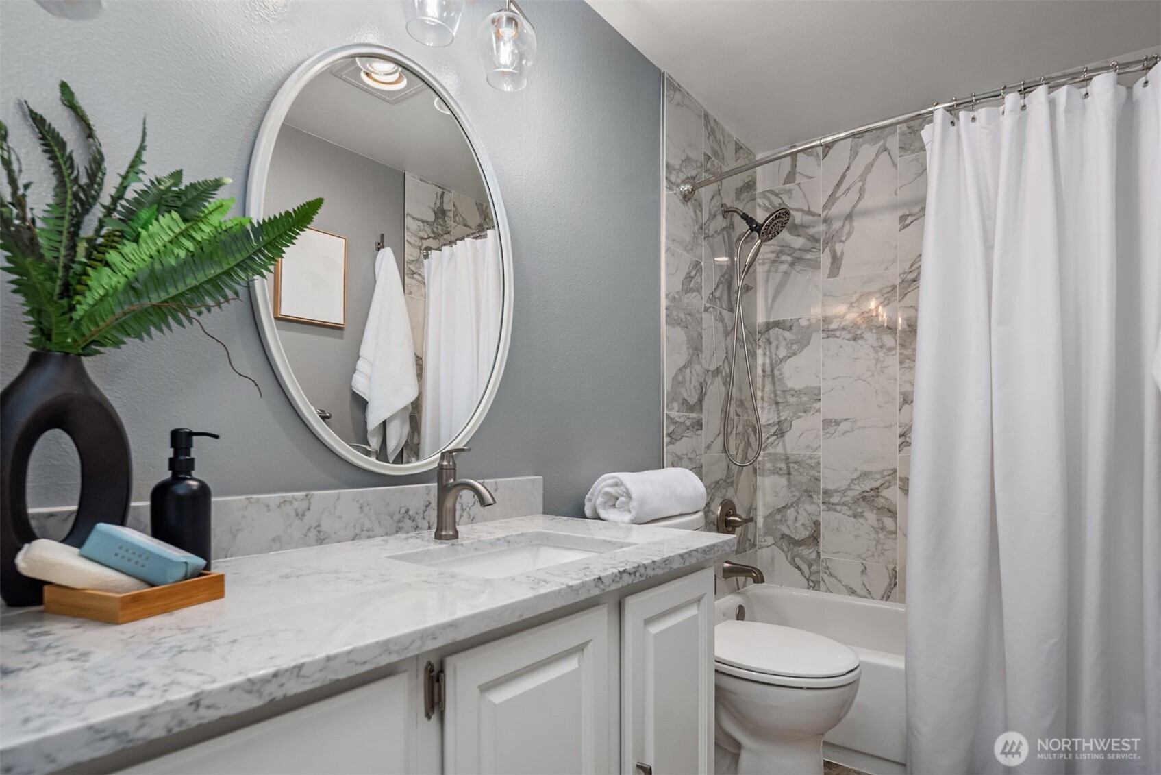 1512 California Avenue SW Unit: 202