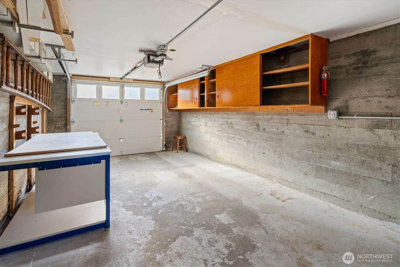 10046 Mary Avenue NW