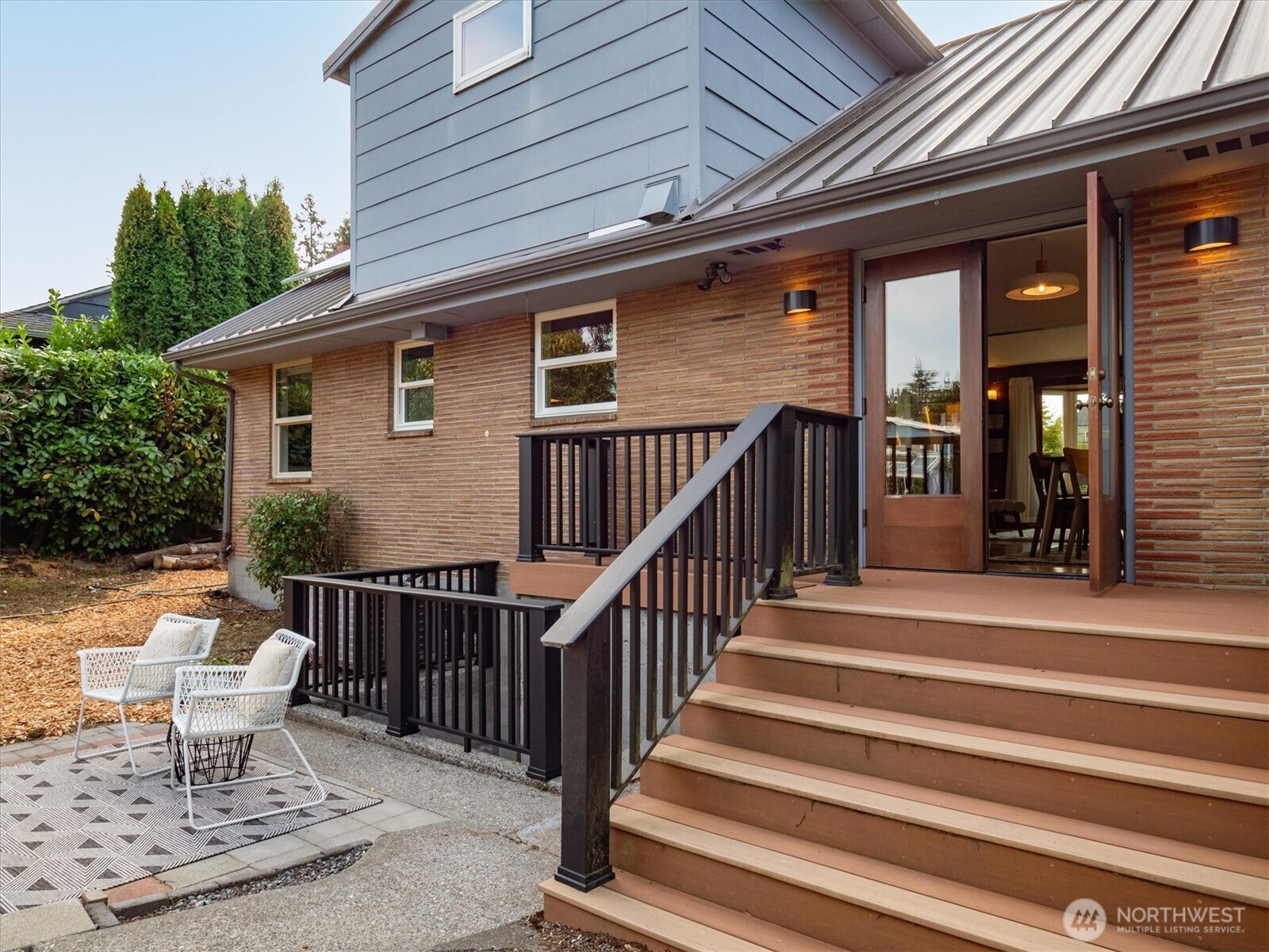 10046 Mary Avenue NW