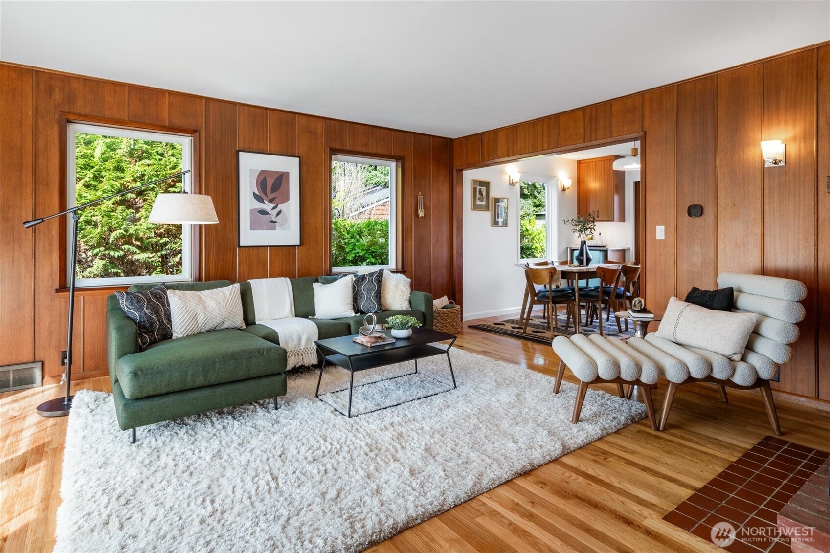 10046 Mary Avenue NW