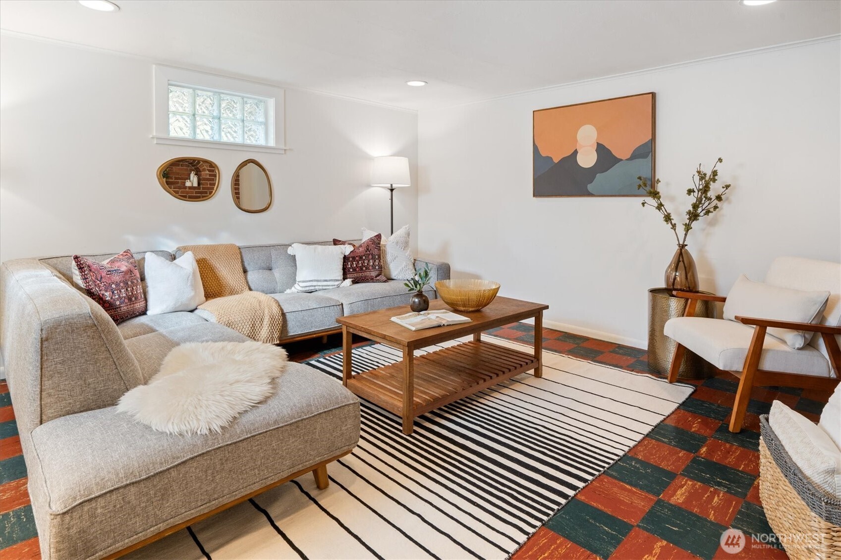 10046 Mary Avenue NW