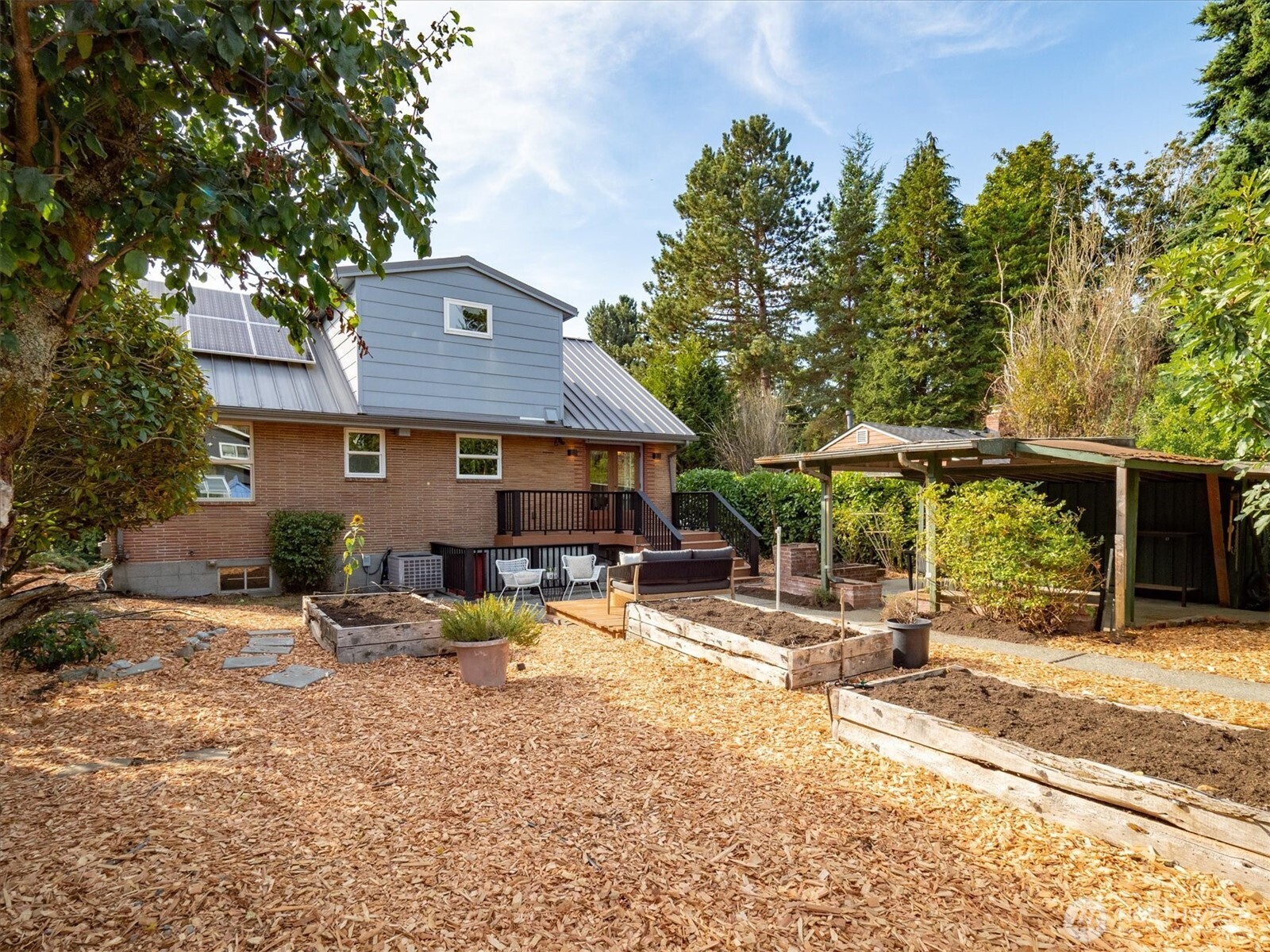 10046 Mary Avenue NW