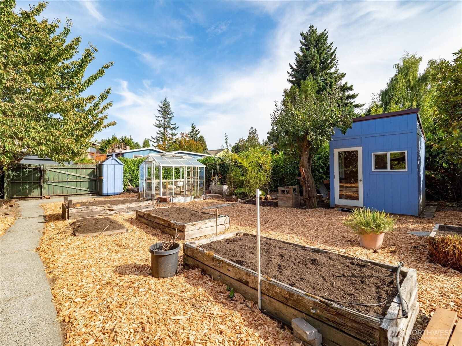 10046 Mary Avenue NW