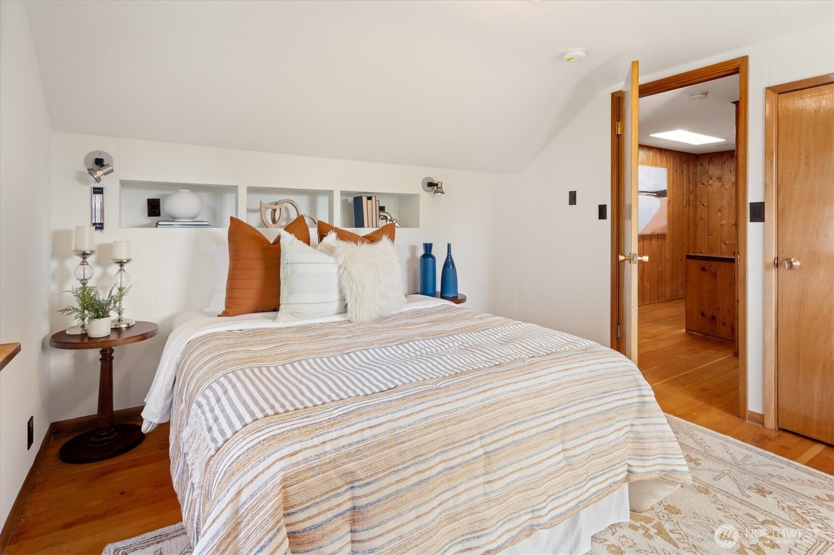 10046 Mary Avenue NW