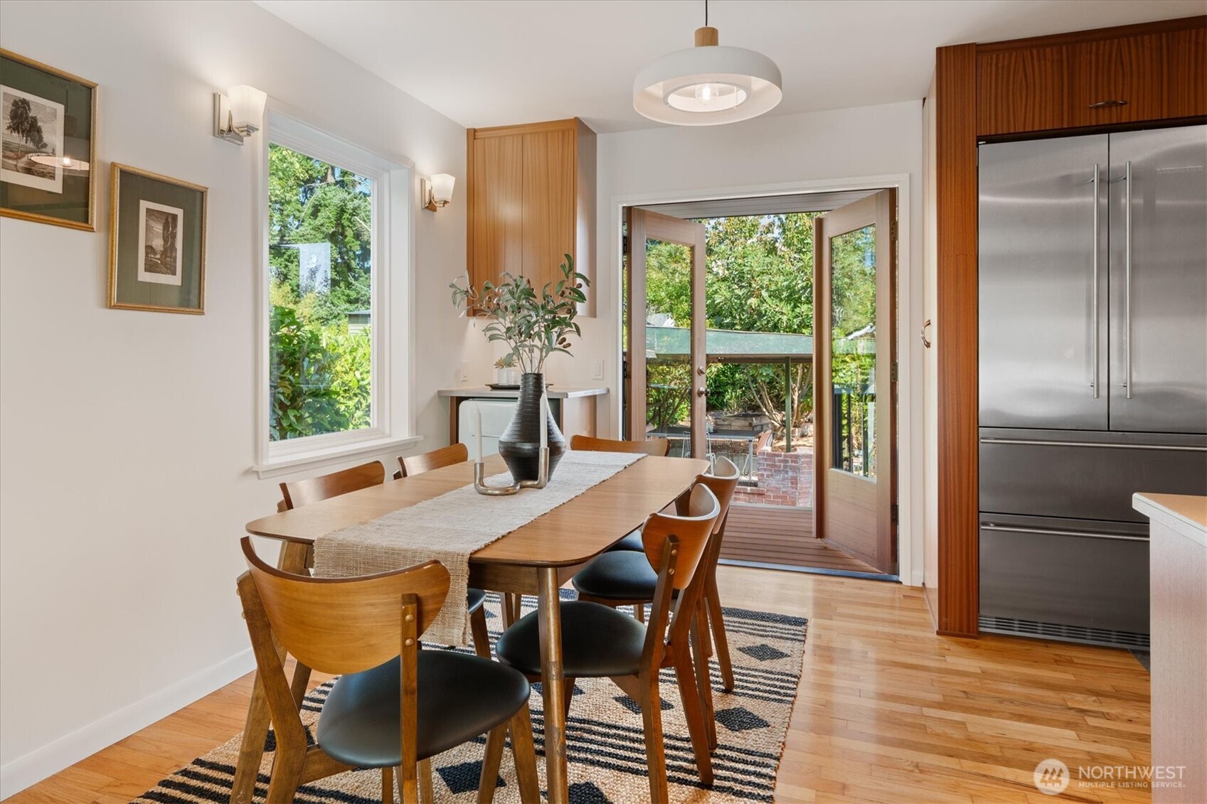 10046 Mary Avenue NW