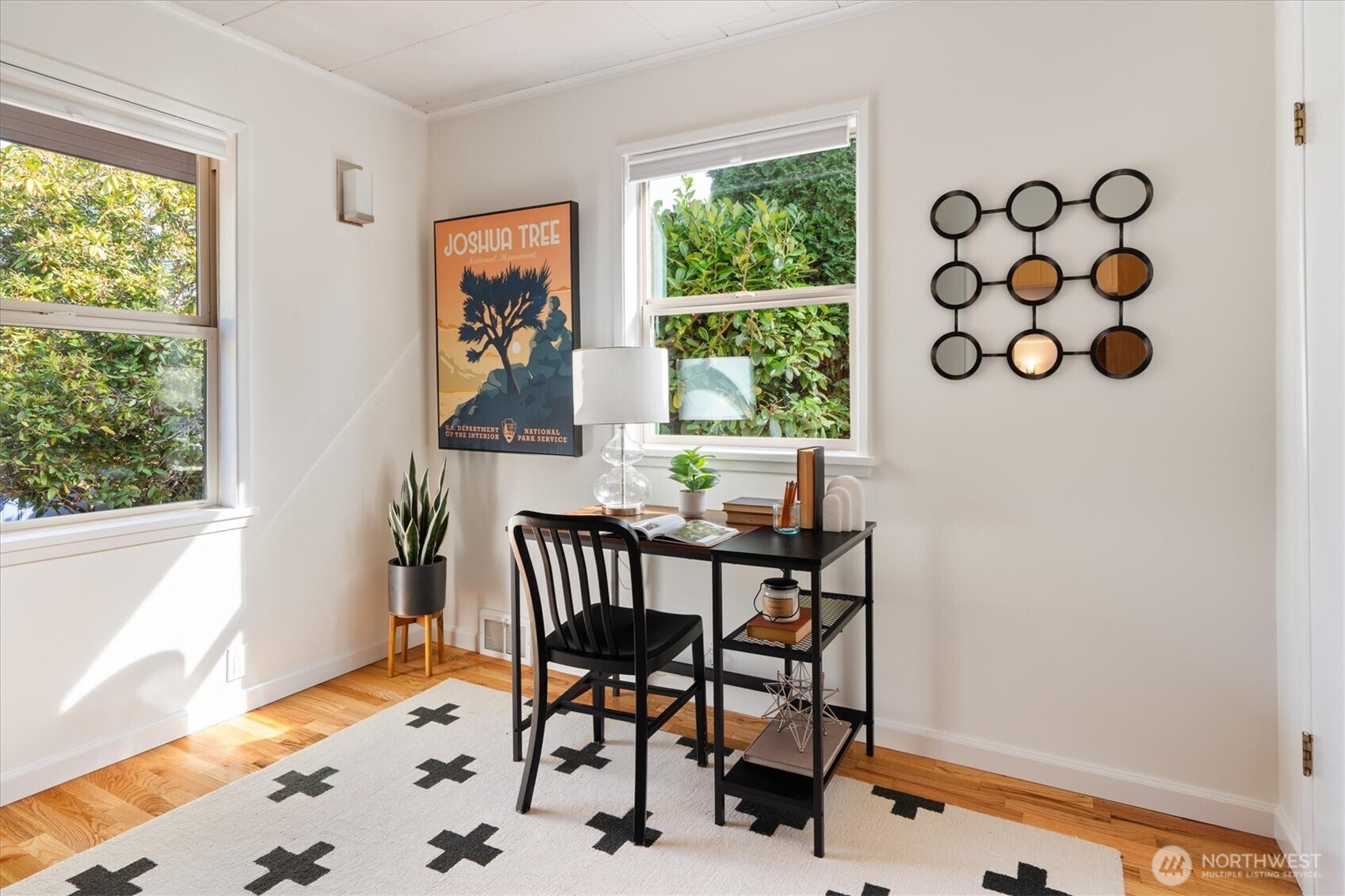 10046 Mary Avenue NW