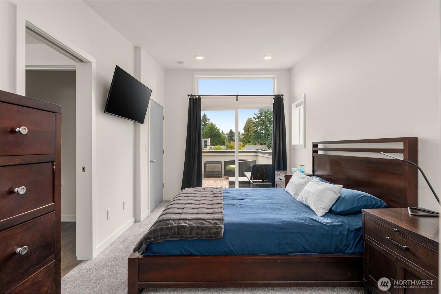 5915 Fauntleroy Way SW Unit: D