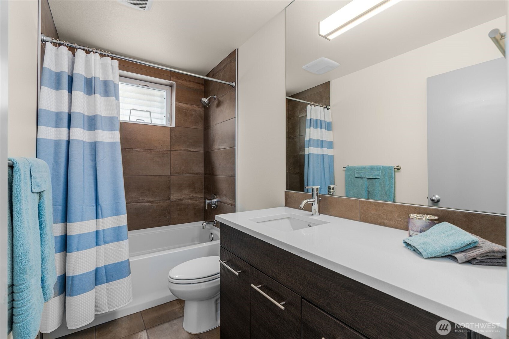 5915 Fauntleroy Way SW Unit: D