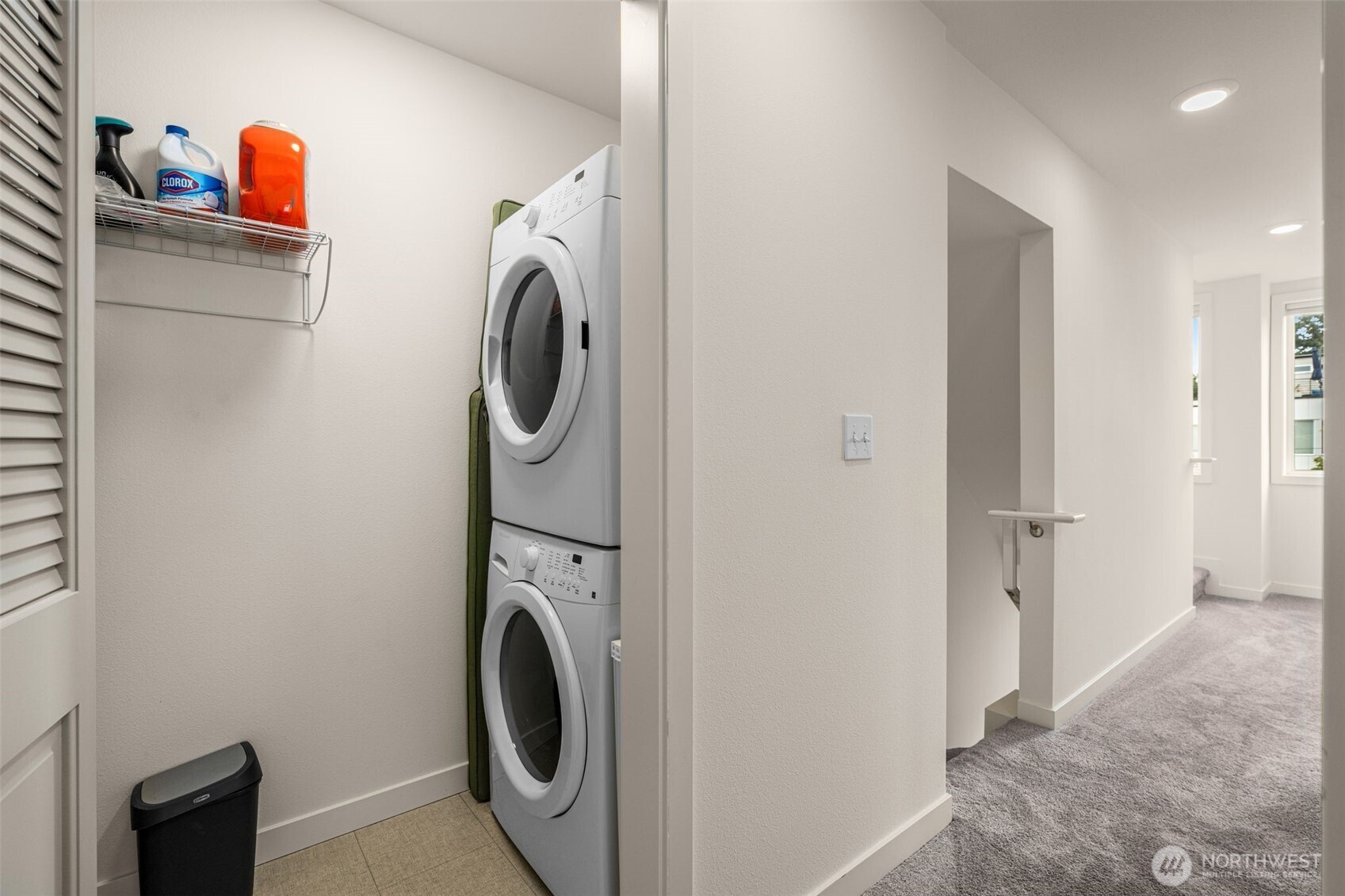 5915 Fauntleroy Way SW Unit: D