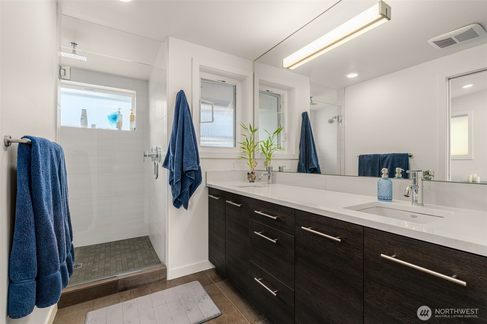 5915 Fauntleroy Way SW Unit: D