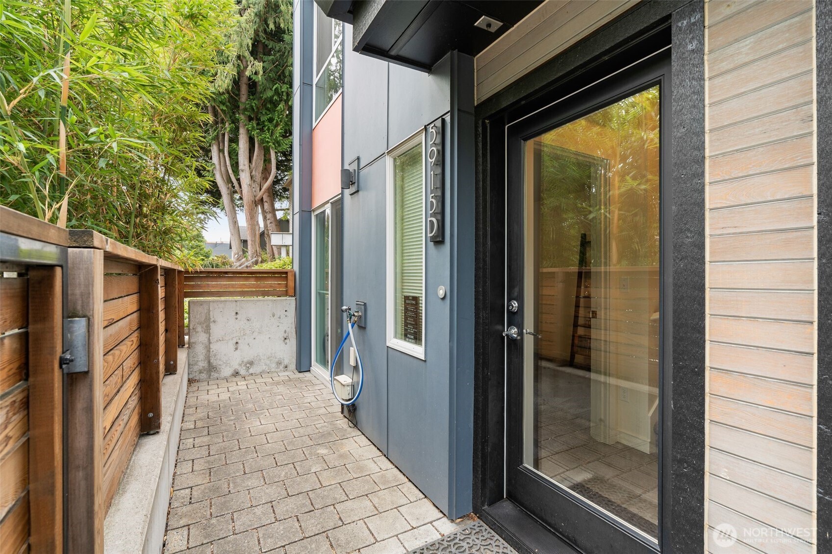 5915 Fauntleroy Way SW Unit: D