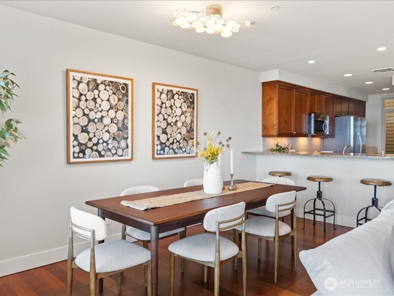 45 Pine Street Unit: 205