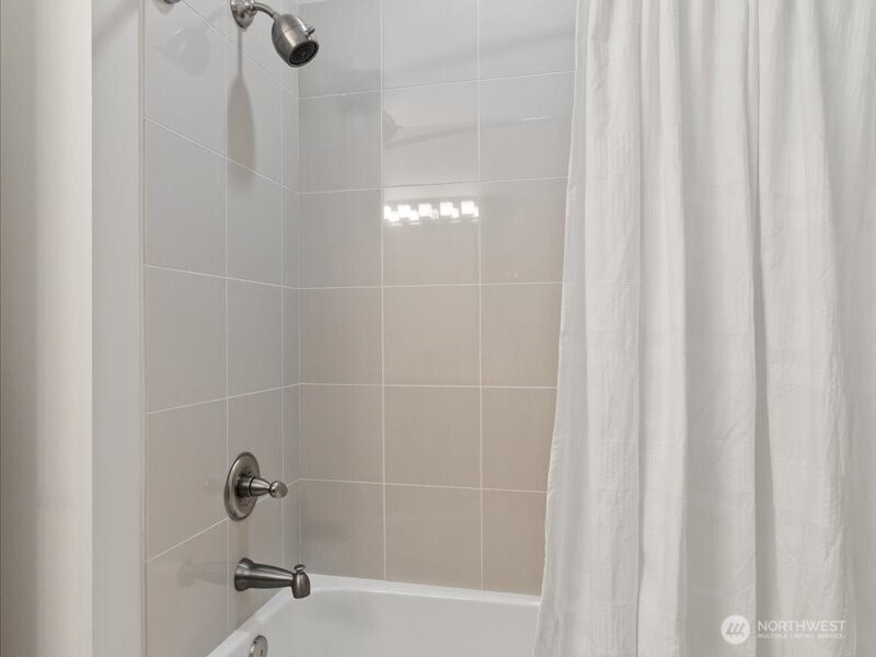 45 Pine Street Unit: 205