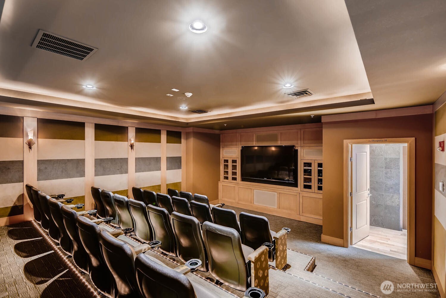 45 Pine Street Unit: 205