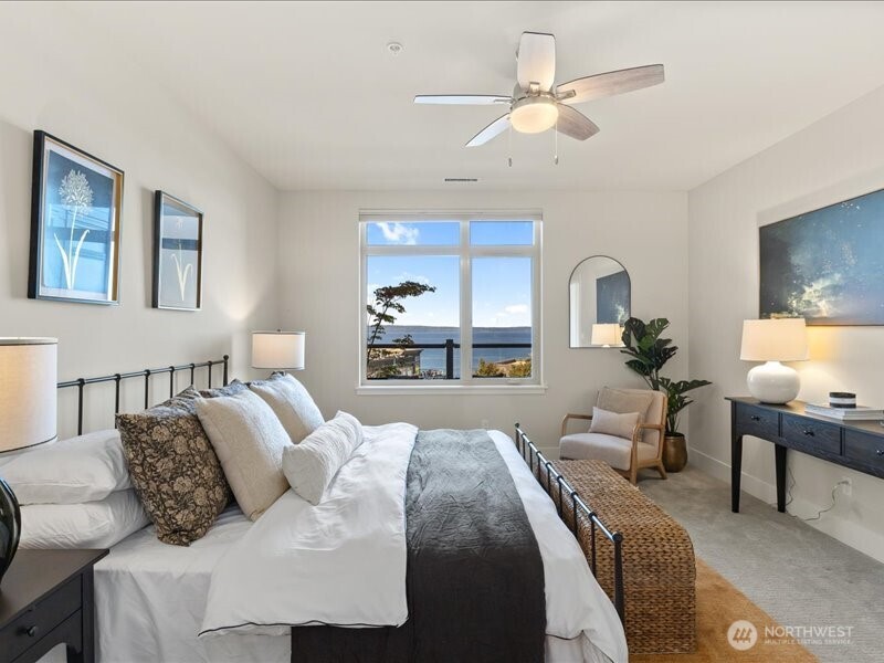 45 Pine Street Unit: 205