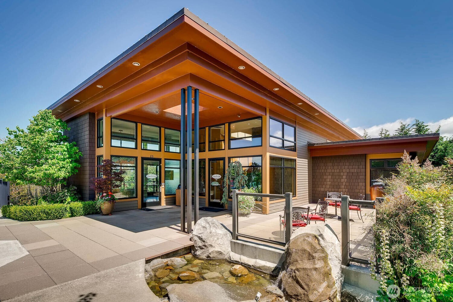 45 Pine Street Unit: 205