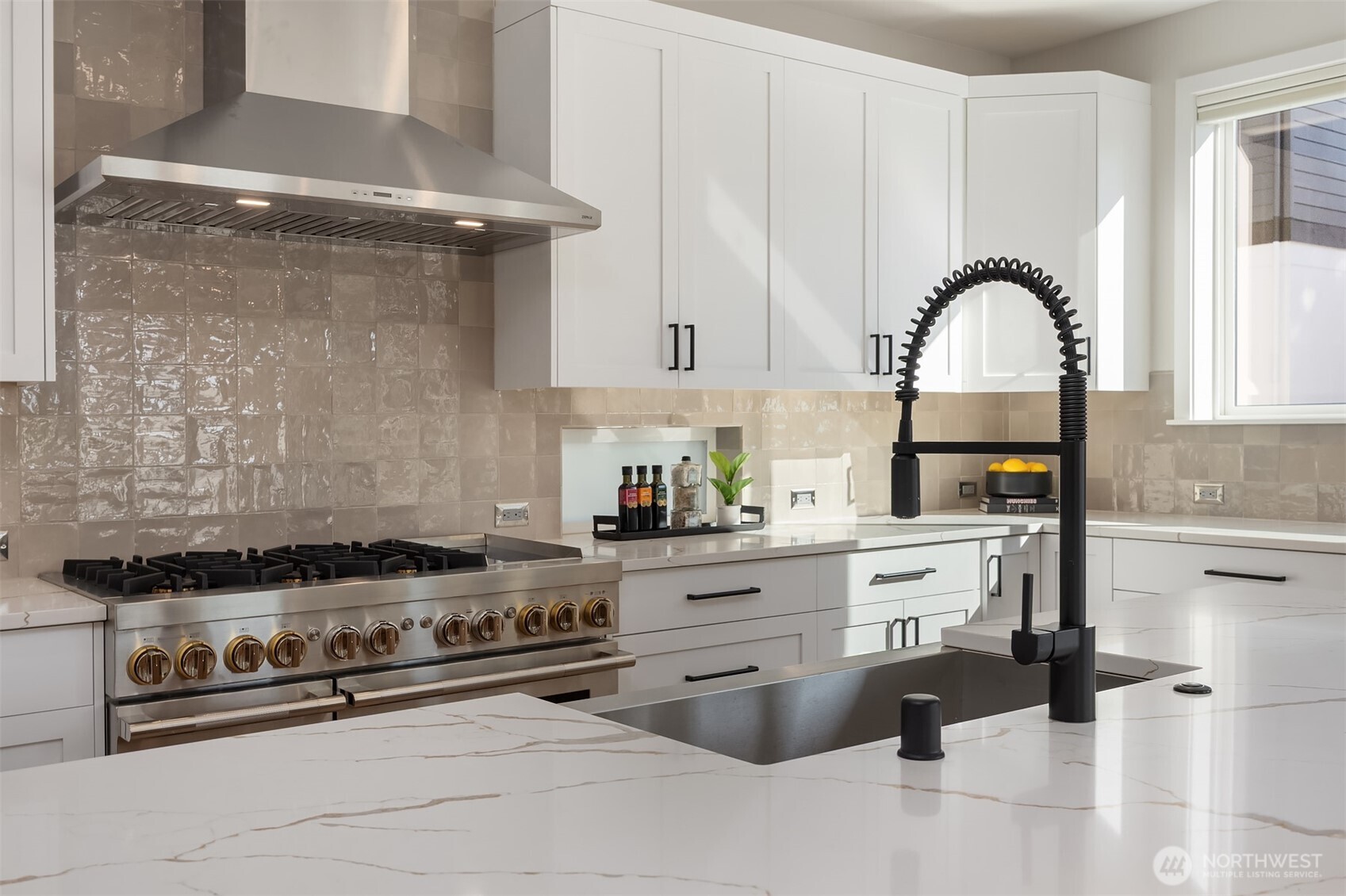 11216 NE 67th Street Unit: 4