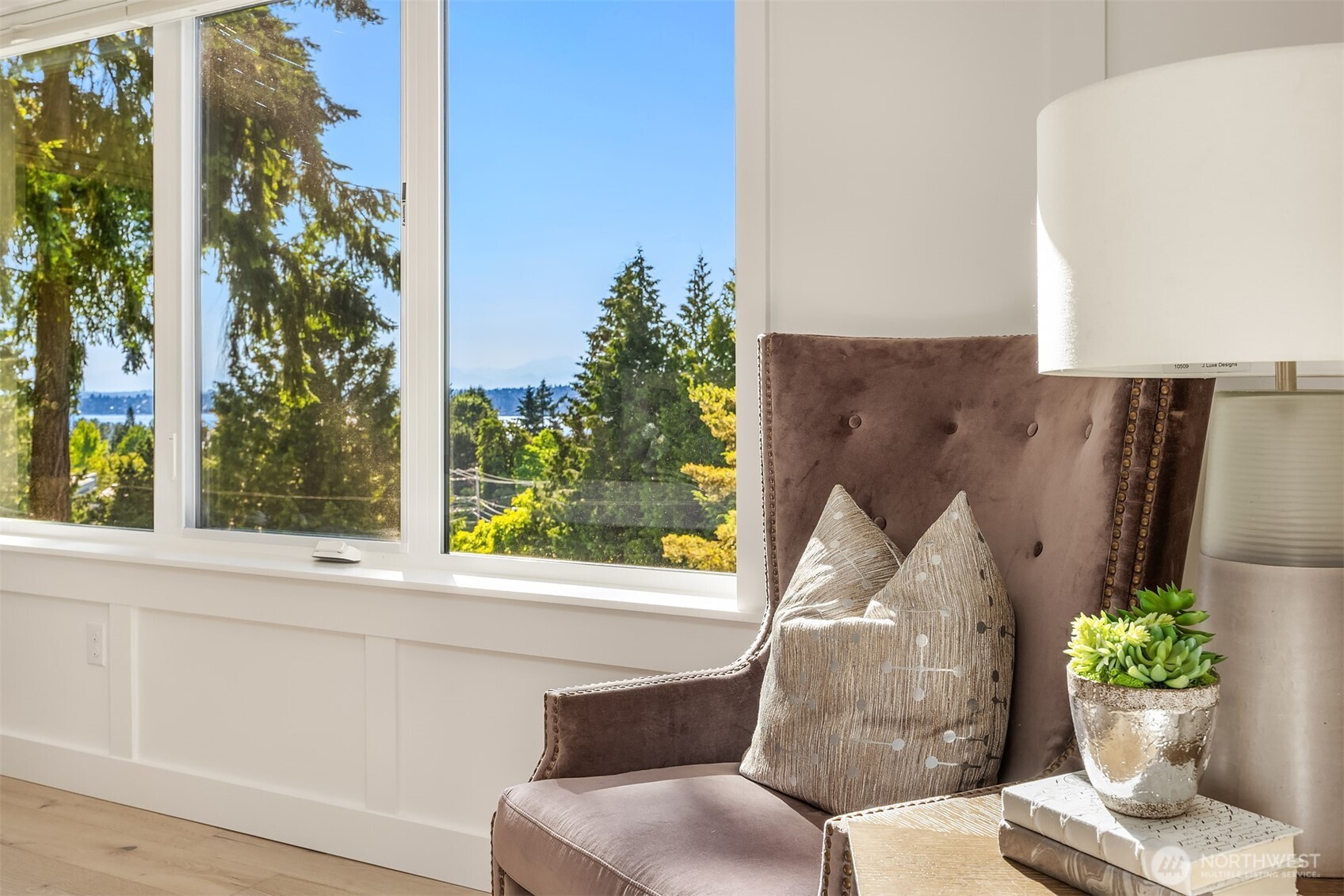 11216 NE 67th Street Unit: 4