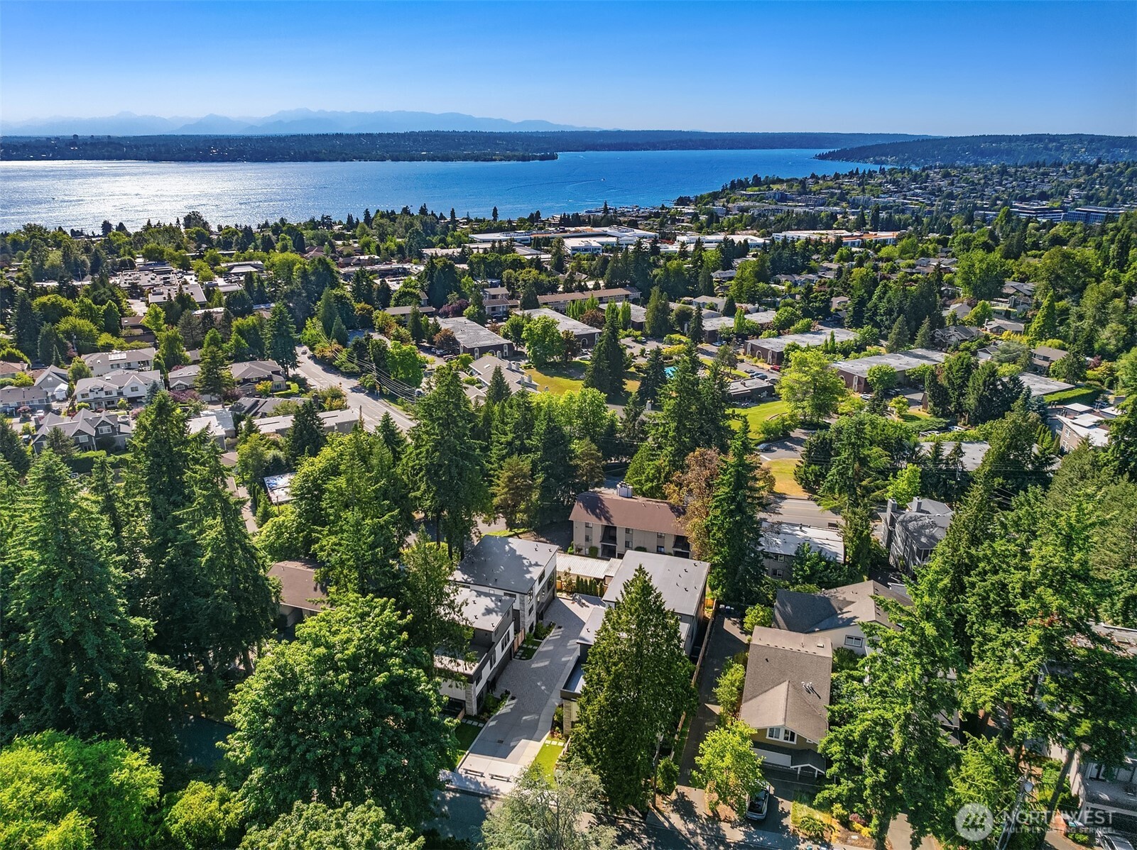 11216 NE 67th Street Unit: 4