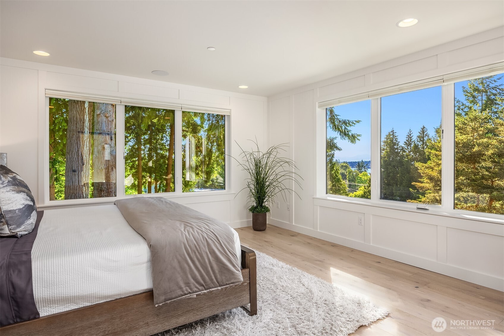 11216 NE 67th Street Unit: 4