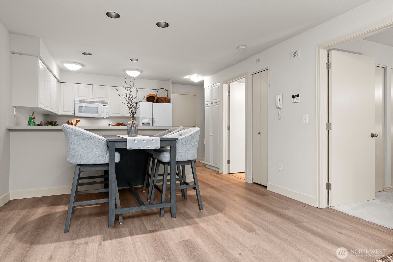 4309 34th Avenue W Unit: 102