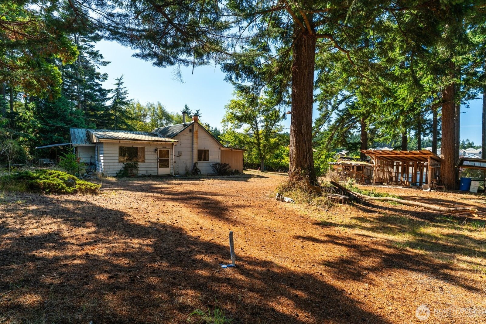 1521 NW Crosby Avenue