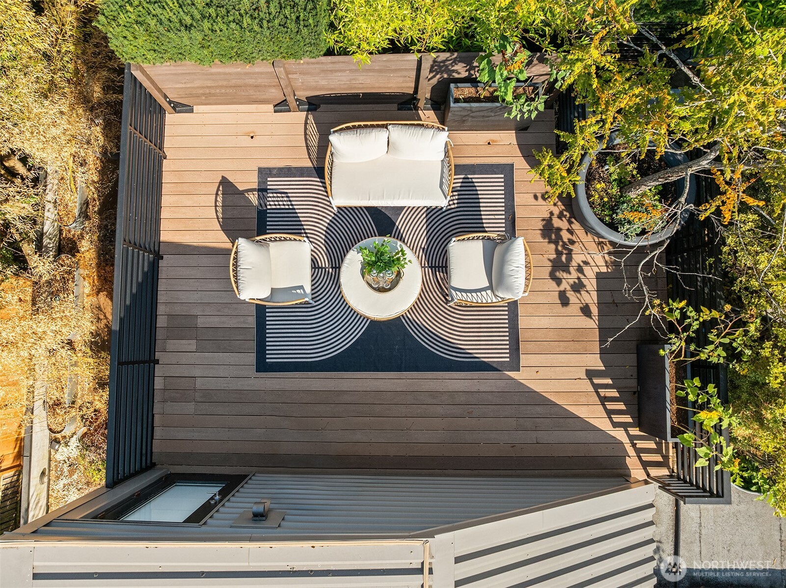 2914 E Madison Street Unit: 302