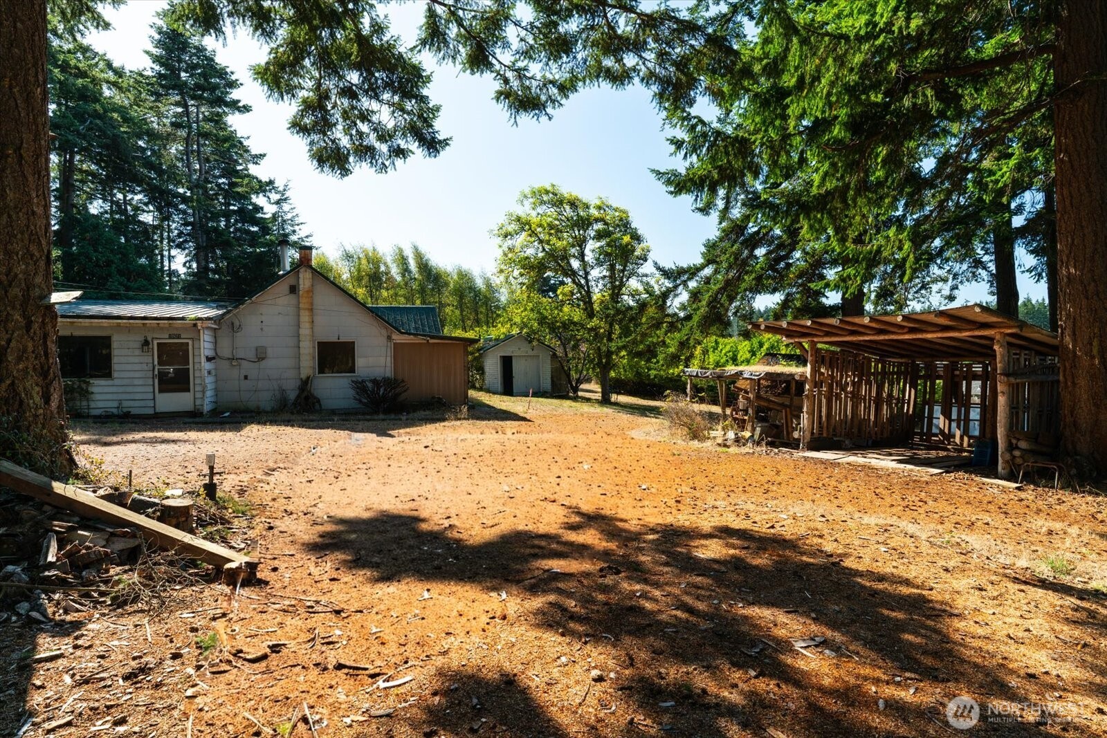 1521 NW Crosby Avenue