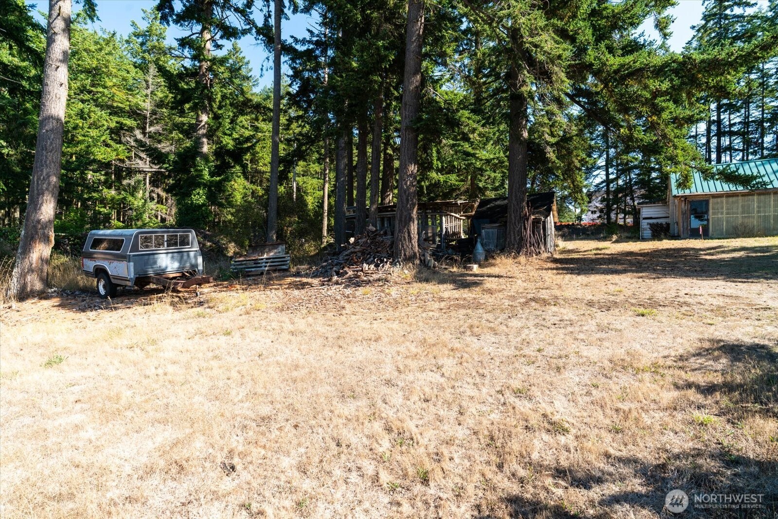 1521 NW Crosby Avenue