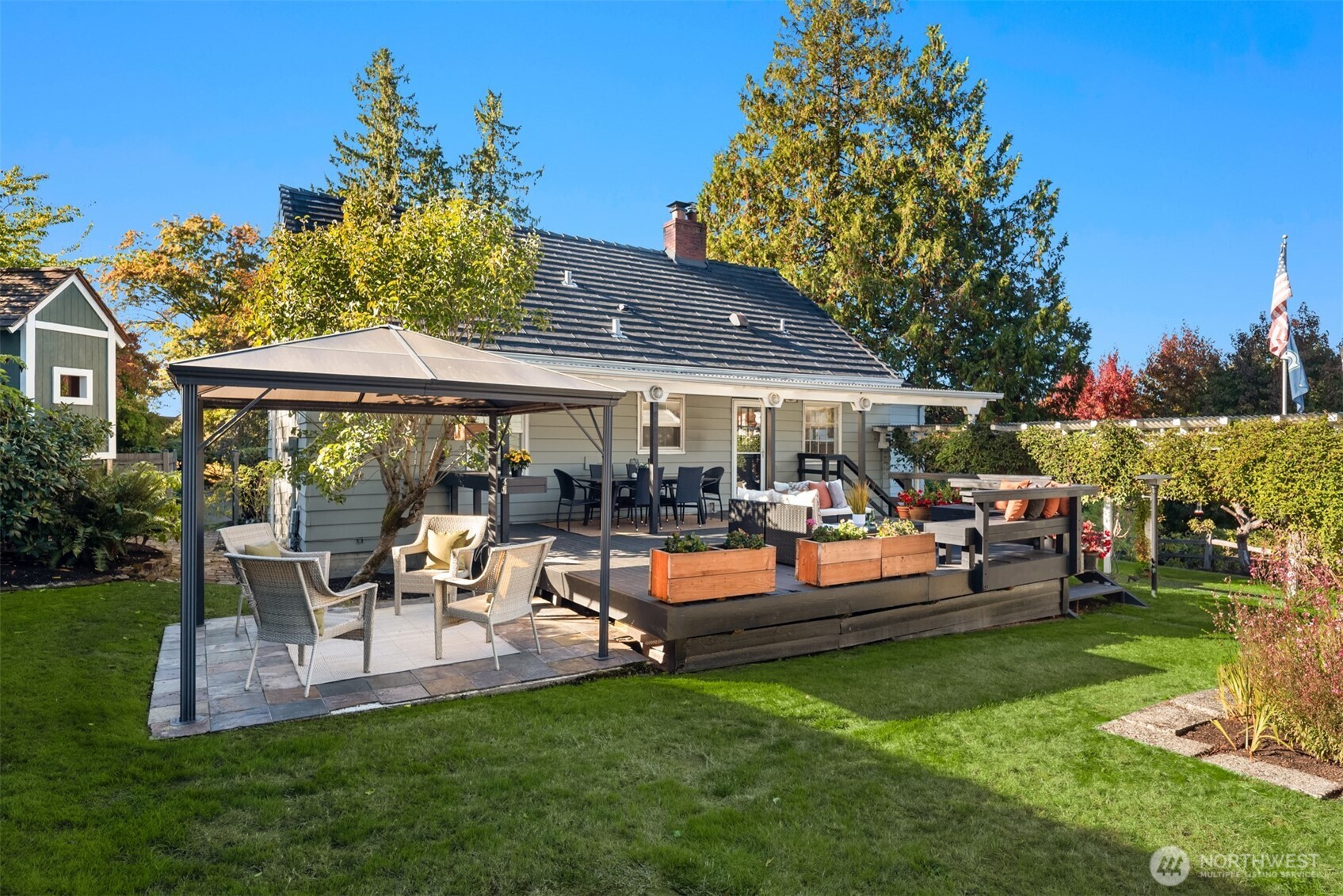 9304 Fauntleroy Way SW