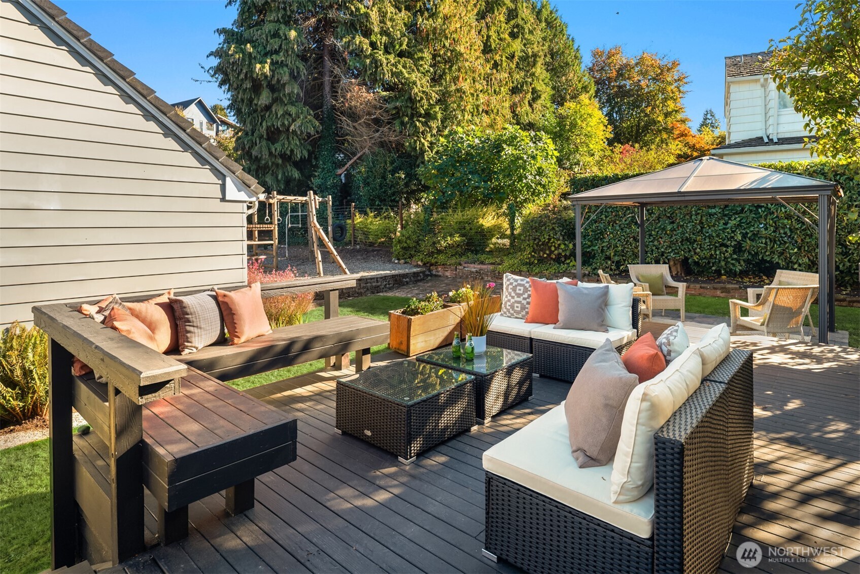 9304 Fauntleroy Way SW