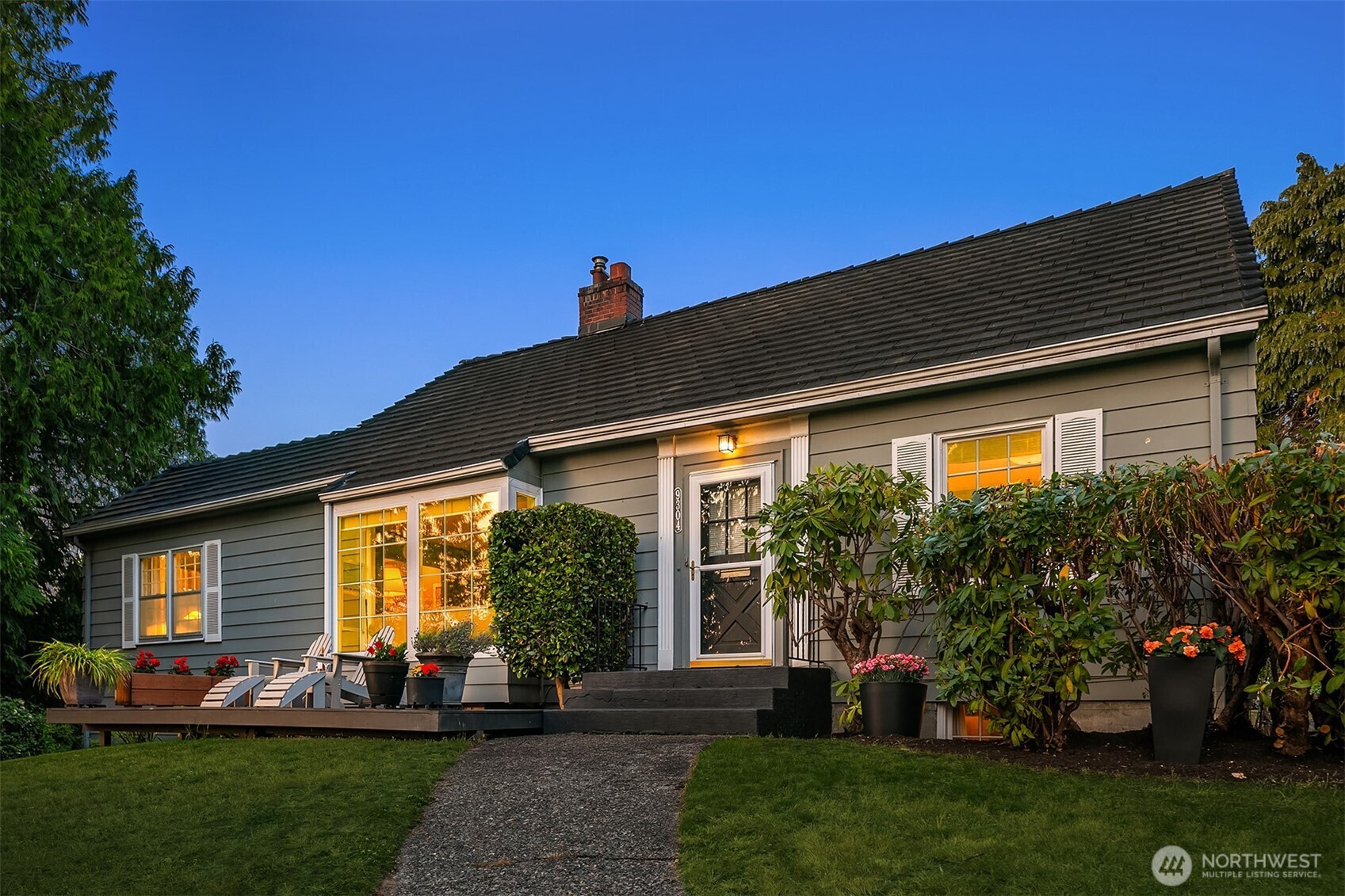 9304 Fauntleroy Way SW