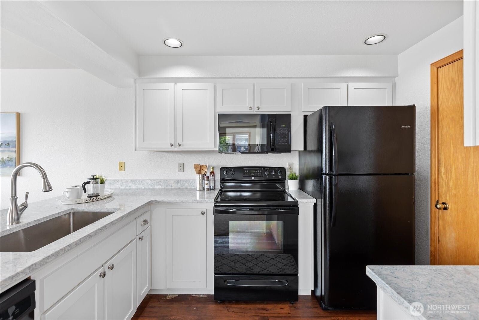 603 7th Avenue N Unit: A306