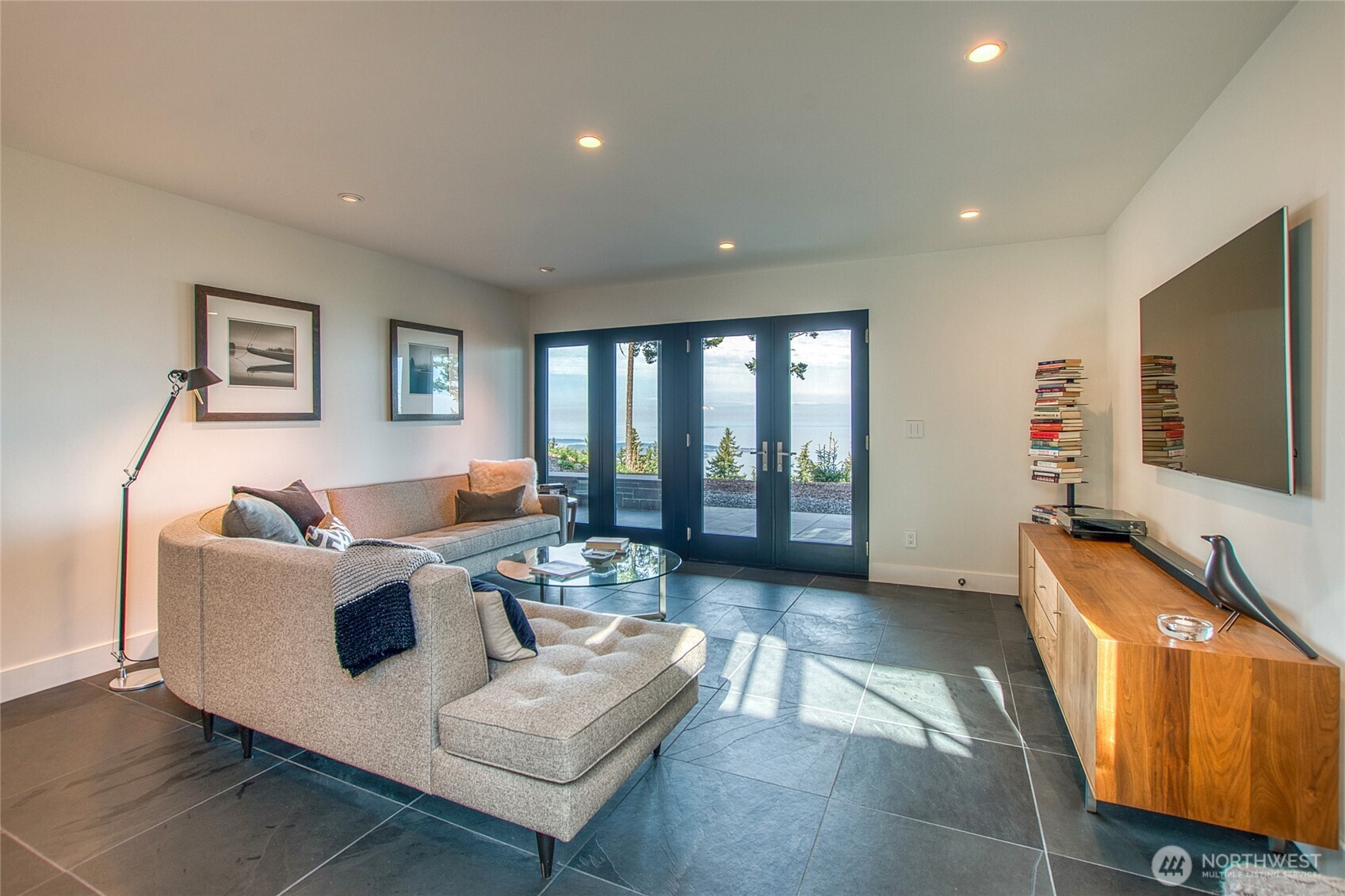 217 Roberts Point Trail