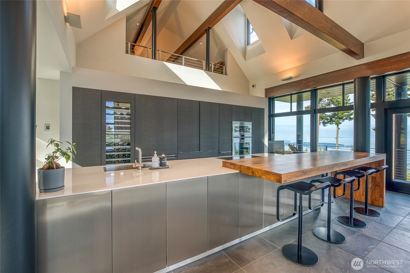 217 Roberts Point Trail