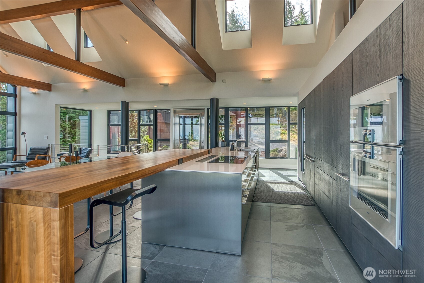 217 Roberts Point Trail
