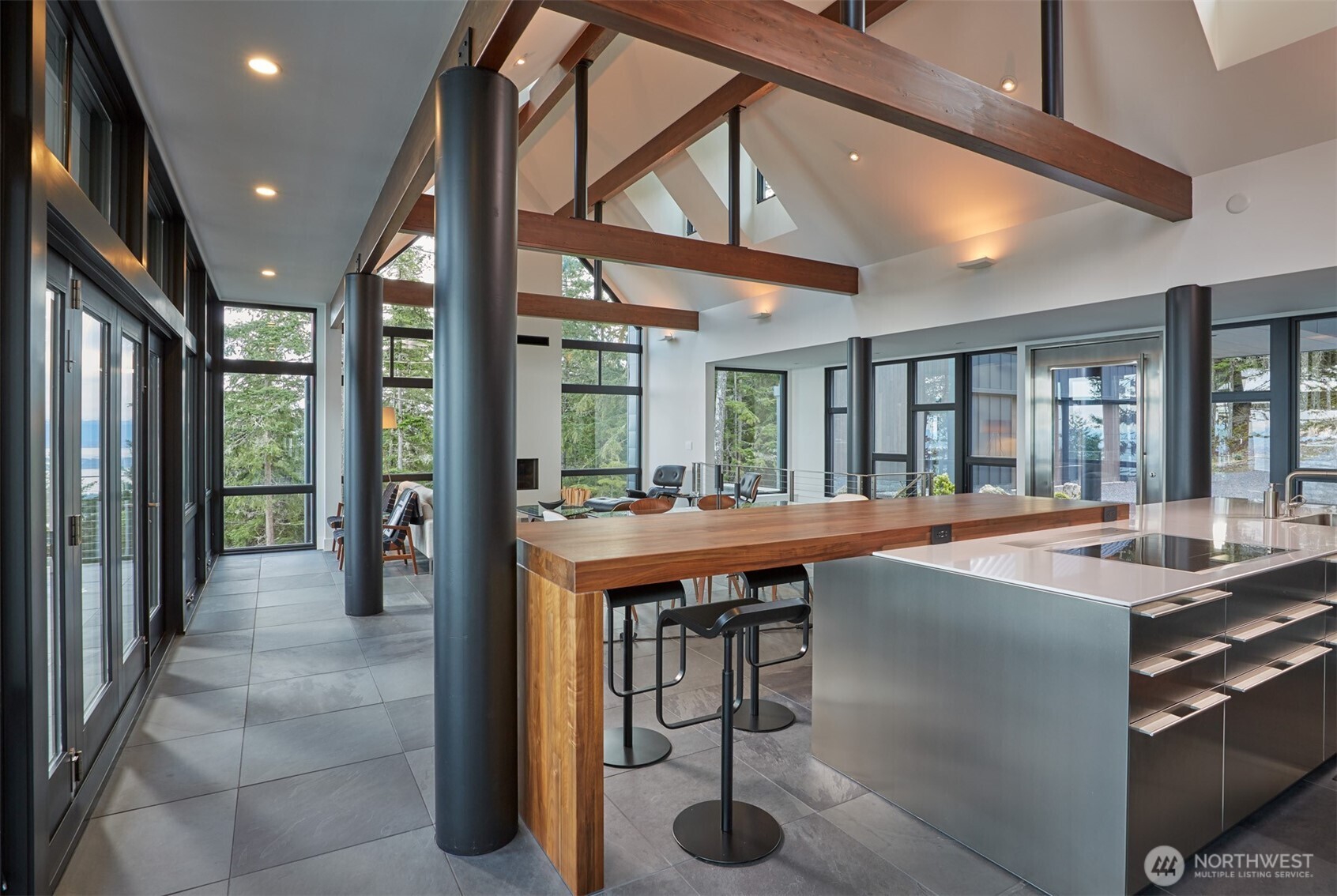 217 Roberts Point Trail