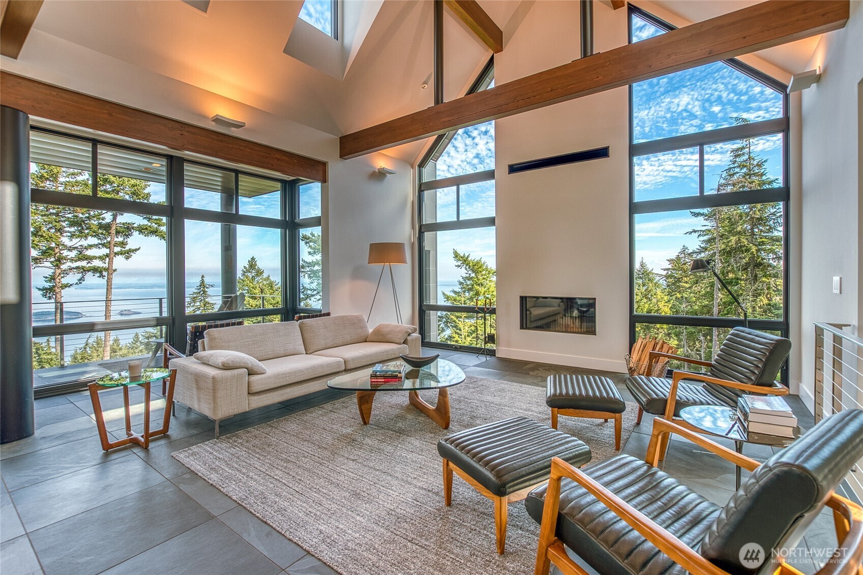 217 Roberts Point Trail