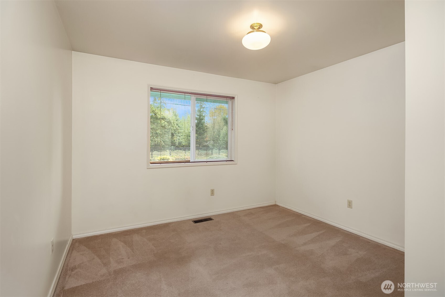 18016 Snohomish Avenue