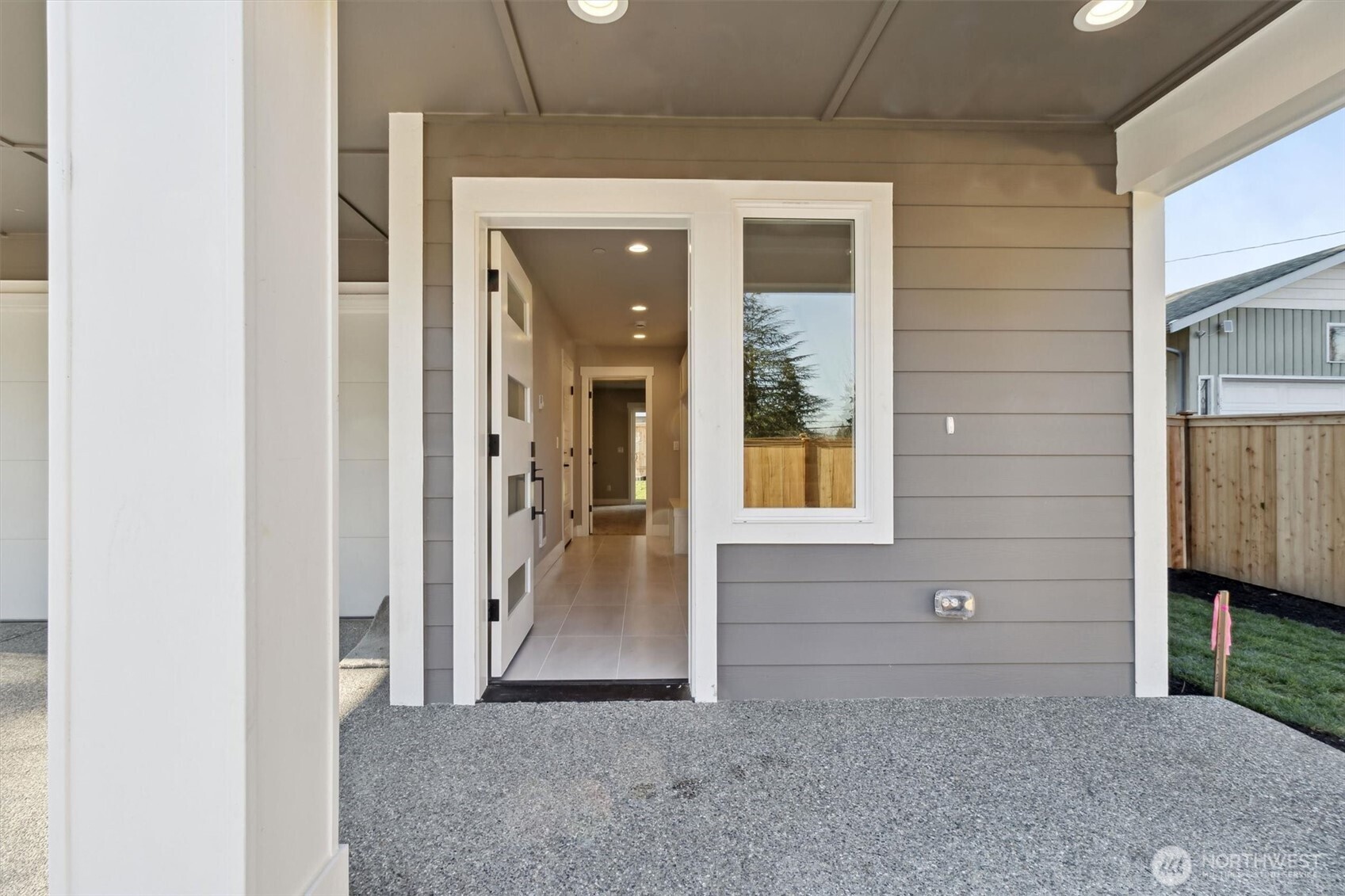 17825 N Wallingford Avenue Unit: A