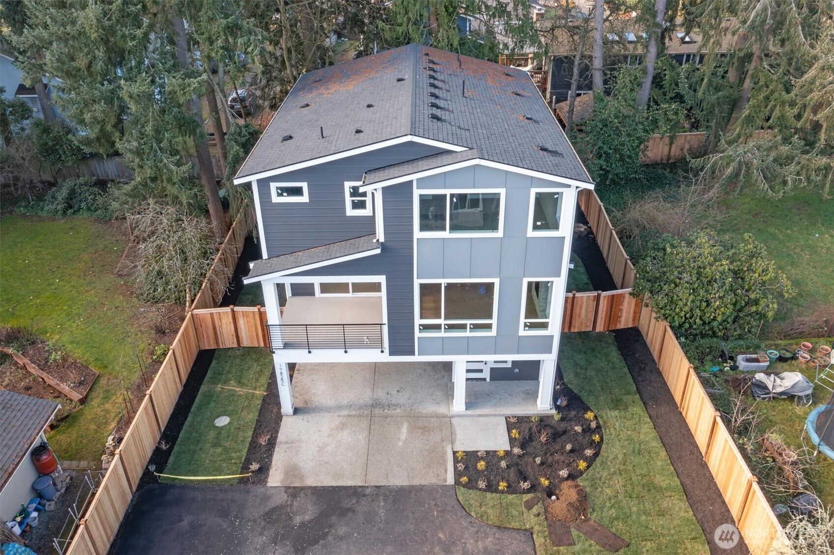 17825 N Wallingford Avenue Unit: A