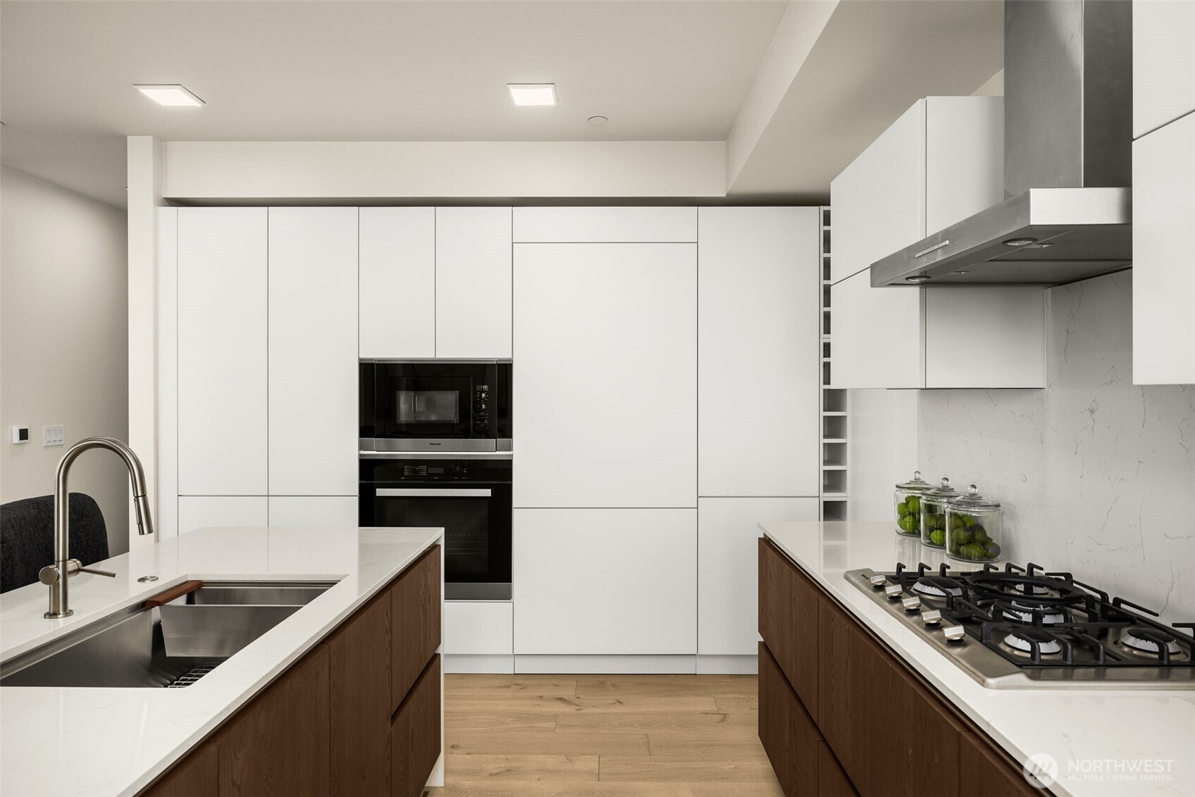 999 110th Avenue NE Unit: 500